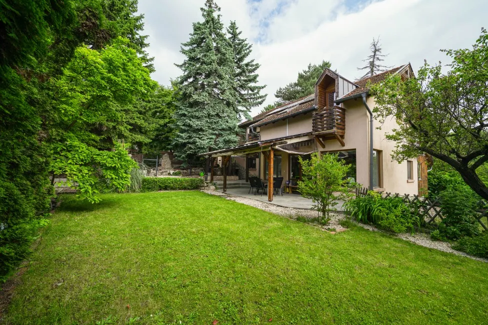 Casa In vendita - 2049 Diosd HU Image 1