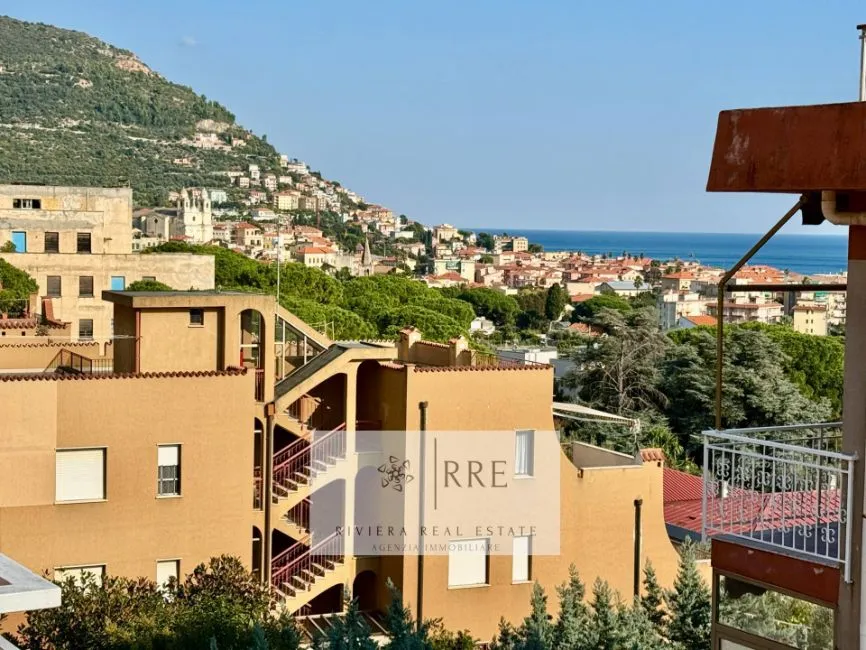 Appartamento In vendita - 17027 Pietra Ligure IT Image 2