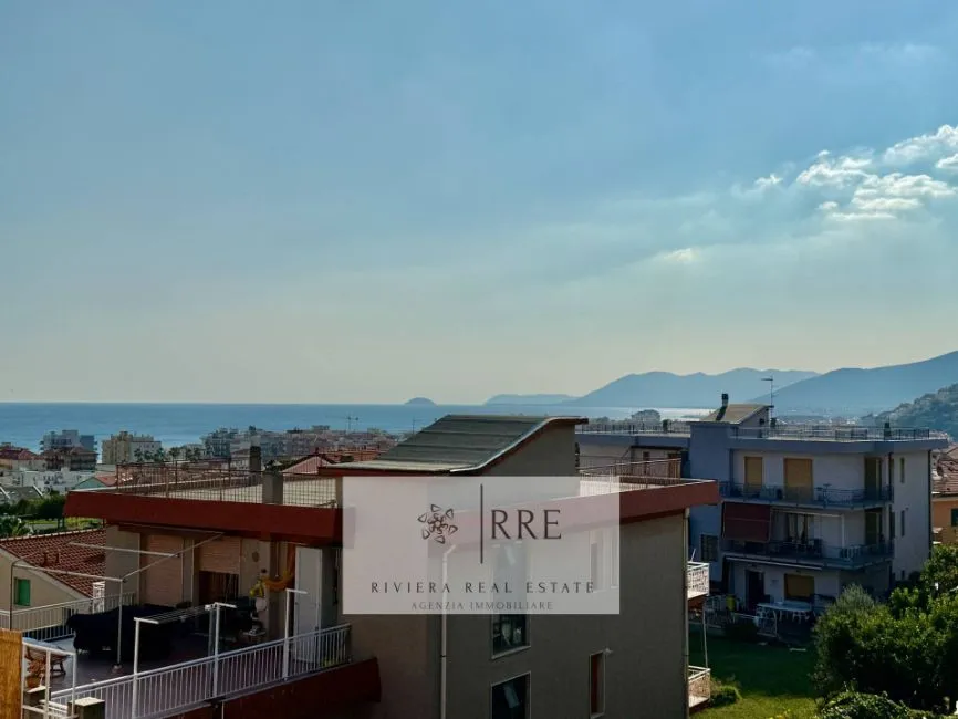Appartamento In vendita - 17027 Pietra Ligure IT Image 3